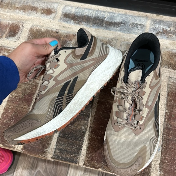 Men’s Reebok Runners - Picture 6 of 6